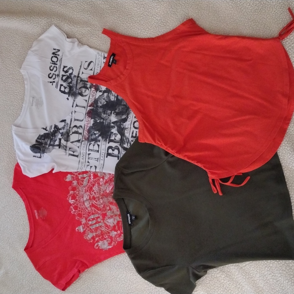4 EXPRESS Shirts. Size Medium
